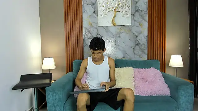 BEAUTY BOYS1 online show from March 8, 2:20 pm