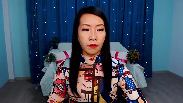 Snapshot of LiaPak chatting on October 2, 12:58 am LiaPak online show from October 2, 12:58 am