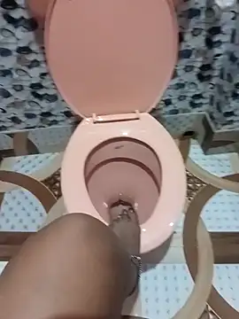 Snapshot of hoty-jawani chatting on December 17, 8:25 pm hoty-jawani online show from December 17, 8:25 pm