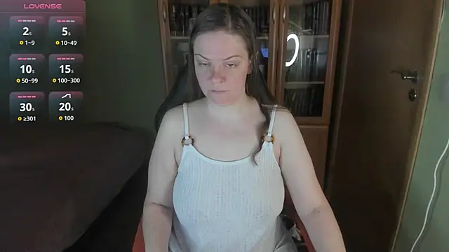 MiaLores online show from June 10, 9:43 am