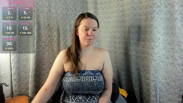 MiaLores online show from March 22, 9:00 am