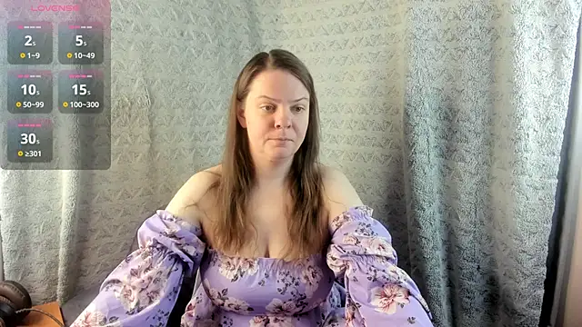 MiaLores online show from February 5, 9:05 am