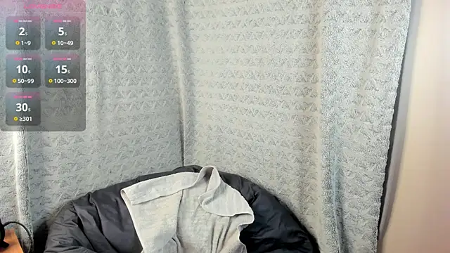 MiaLores online show from December 23, 8:24 am