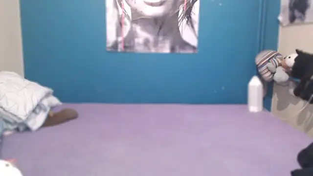 NADINNNE online show from February 12, 8:25 am