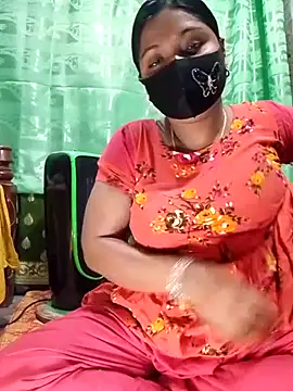 Snapshot of Mistompa24 chatting on February 1, 7:17 am Mistompa24 online show from February 1, 7:17 am