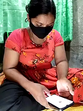 Snapshot of Mistompa24 chatting on January 8, 5:46 am Mistompa24 online show from January 8, 5:46 am