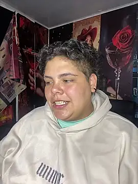 Hailey Curvy online show from June 15, 11:59 pm