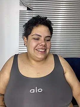 Snapshot of Hailey_Curvy chatting on July 15, 10:22 am Hailey Curvy online show from July 15, 10:22 am