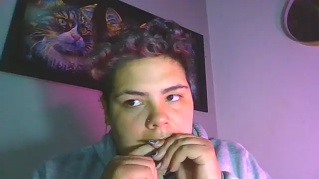 Hailey Curvy online show from October 3, 4:25 am