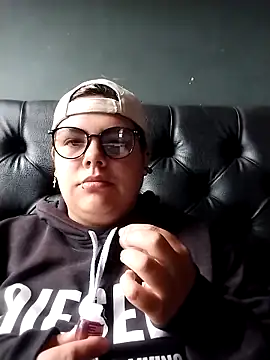 Hailey Curvy online show from October 13, 8:43 pm