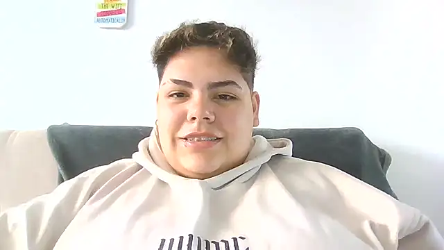 Hailey Curvy online show from December 4, 5:45 pm