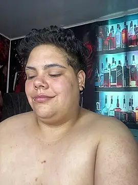 Snapshot of Hailey_Curvy chatting on June 27, 12:22 pm Hailey Curvy online show from June 27, 12:22 pm