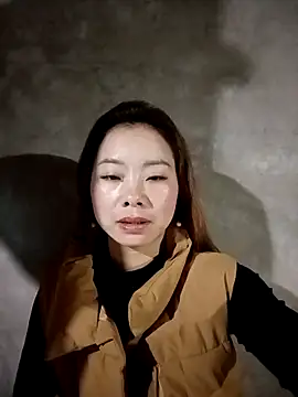 Snapshot of milo123-xx chatting on February 2, 12:04 pm milo123-xx online show from February 2, 12:04 pm