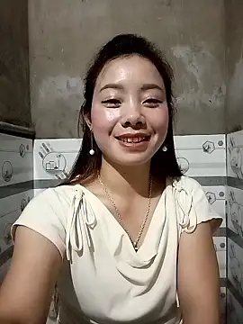 Snapshot of milo123-xx chatting on February 16, 12:59 pm milo123-xx online show from February 16, 12:59 pm