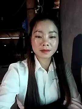 Snapshot of milo123-xx chatting on February 25, 3:29 am milo123-xx online show from February 25, 3:29 am