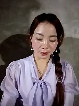 Snapshot of milo123-xx chatting on February 14, 1:11 pm milo123-xx online show from February 14, 1:11 pm