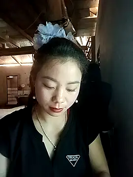 Snapshot of milo123-xx chatting on February 27, 6:57 am milo123-xx online show from February 27, 6:57 am