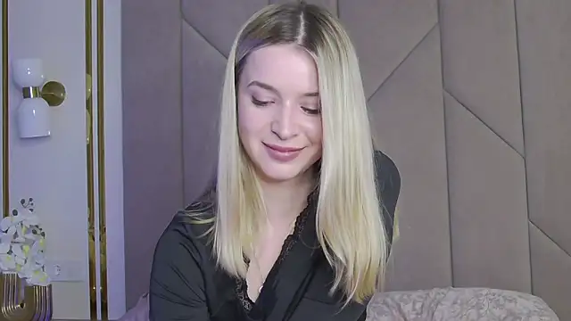 Touch me online show from October 11, 4:19 pm