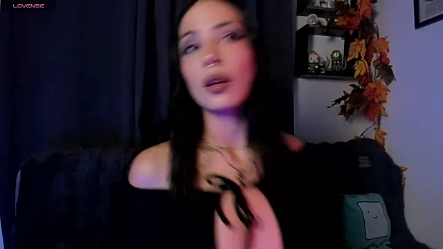 Snapshot of Seraphine_hell chatting on May 28, 6:10 am Seraphine hell online show from May 28, 6:10 am