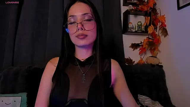 Seraphine hell online show from March 27, 6:11 am