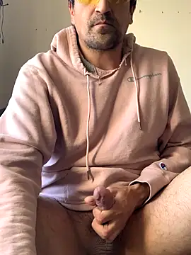 Snapshot of DanBfl chatting on October 28, 6:51 pm DanBfl online show from October 28, 6:51 pm