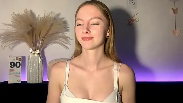 BrightAnnie online show from September 21, 3:06 pm