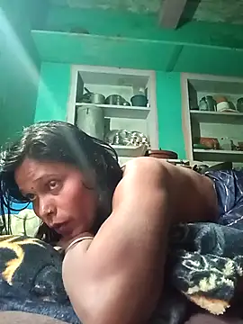 Snapshot of cute_diya_12 chatting on October 29, 1:48 am cute diya 12 online show from October 29, 1:48 am