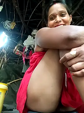 Snapshot of cute_diya_12 chatting on November 3, 3:45 am cute diya 12 online show from November 3, 3:45 am