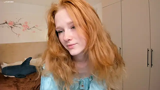 Snapshot of BreezeJam chatting on June 6, 6:35 pm BreezeJam online show from June 6, 6:35 pm