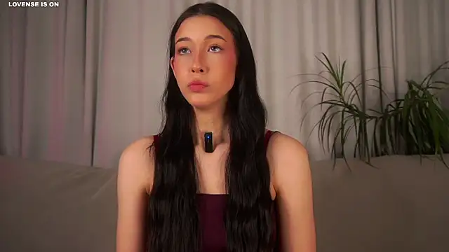 Snapshot of EviaRabasca chatting on November 24, 11:21 am EviaRabasca online show from November 24, 11:21 am