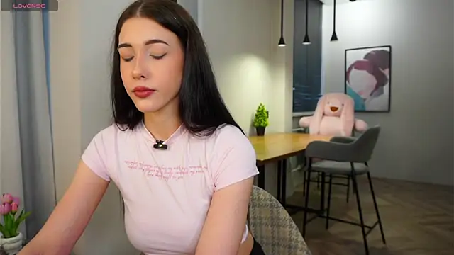 EviaRabasca online show from March 19, 11:32 am