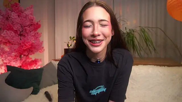 Snapshot of EviaRabasca chatting on October 24, 11:53 am EviaRabasca online show from October 24, 11:53 am