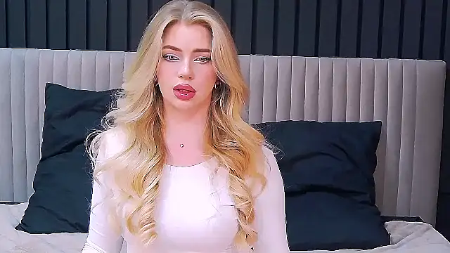 MilanaCeleste online show from November 18, 6:11 pm