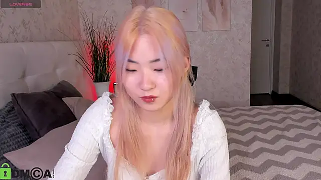 Snapshot of Aisi_18 chatting on September 12, 6:13 am Aisi 18 online show from September 12, 6:13 am