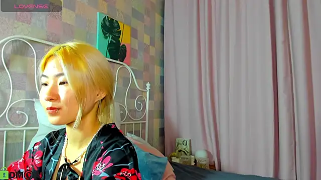 Snapshot of Aisi_18 chatting on September 26, 3:35 am Aisi 18 online show from September 26, 3:35 am