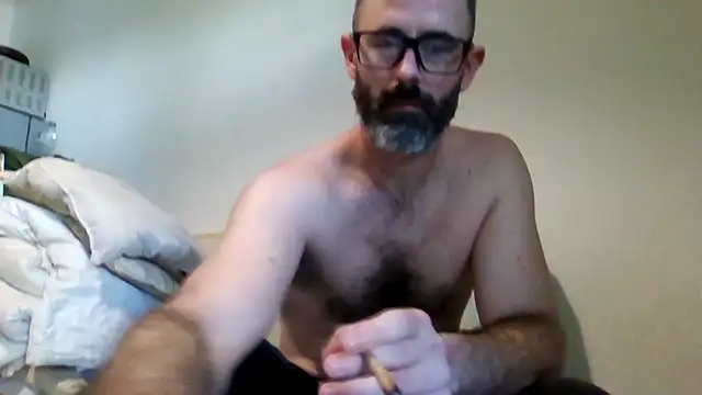 Snapshot of whatYwantMorrre chatting on October 4, 2:18 pm whatYwantMorrre online show from October 4, 2:18 pm