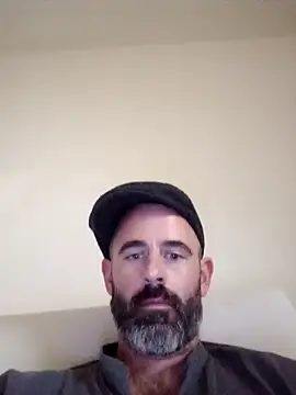 Snapshot of whatYwantMorrre chatting on October 2, 1:25 pm whatYwantMorrre online show from October 2, 1:25 pm