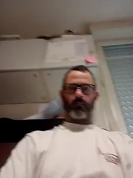 Snapshot of whatYwantMorrre chatting on November 1, 1:16 pm whatYwantMorrre online show from November 1, 1:16 pm