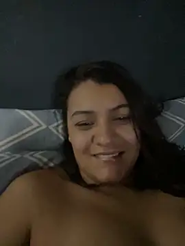 Snapshot of Madyson94 chatting on October 31, 11:18 am Madyson94 online show from October 31, 11:18 am