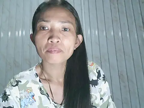 Snapshot of pinayhotii chatting on February 18, 11:45 pm pinayhotii online show from February 18, 11:45 pm