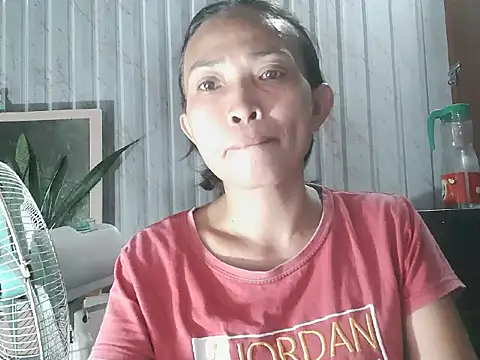 pinayhotii online show from October 10, 9:32 am