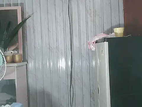 pinayhotii online show from October 11, 11:06 pm