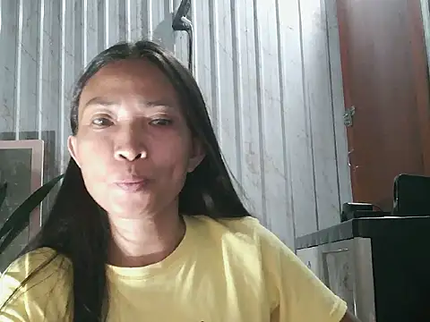 pinayhotii online show from October 28, 1:10 pm