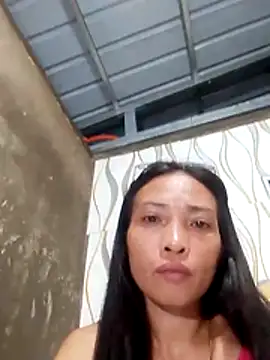 Snapshot of pinayhotii chatting on February 13, 11:21 am pinayhotii online show from February 13, 11:21 am