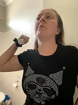 spankmykittyhehe online show from September 9, 2:54 am