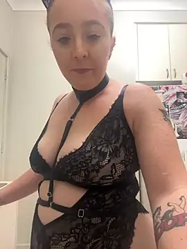spankmykittyhehe online show from September 14, 9:20 am