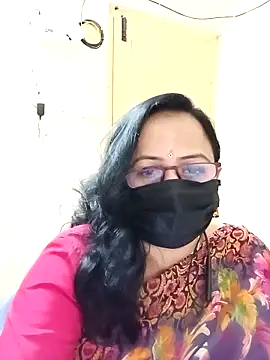 Snapshot of Ananya_flower chatting on November 14, 8:18 am Ananya flower online show from November 14, 8:18 am