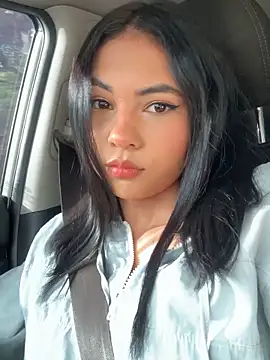 AlinnaRosee  online show from September 10, 12:37 pm