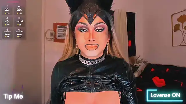 Snapshot of MeduzaCampbell chatting on November 3, 11:03 am MeduzaCampbell online show from November 3, 11:03 am