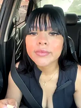 Snapshot of BrendaCrean chatting on November 29, 11:43 am BrendaCrean online show from November 29, 11:43 am